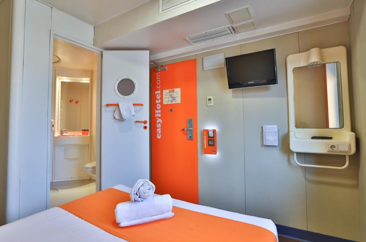 Easyhotel * סופיה