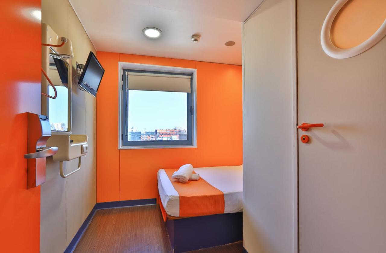 Easyhotel Hotel